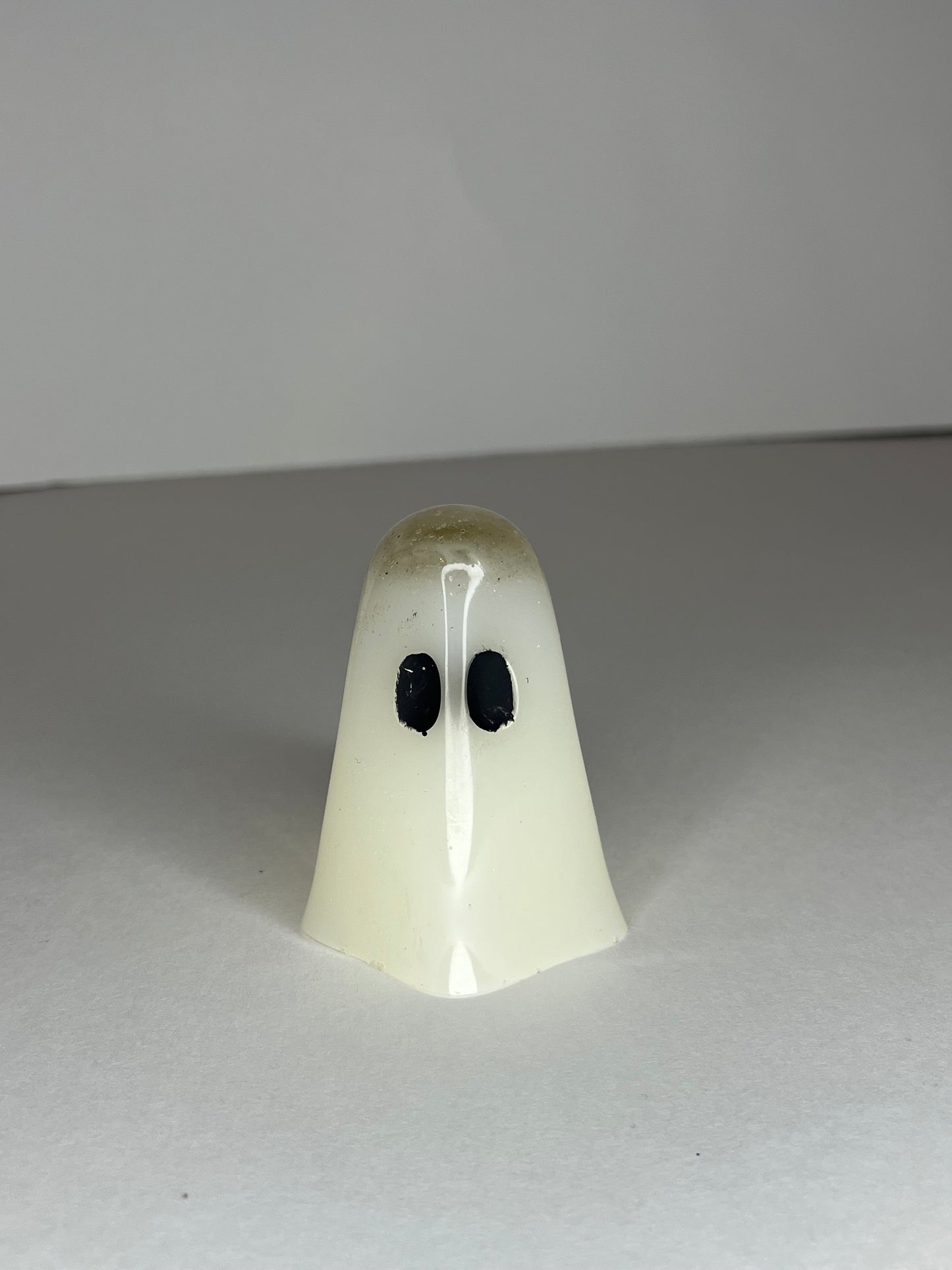 3D ghost with no arms