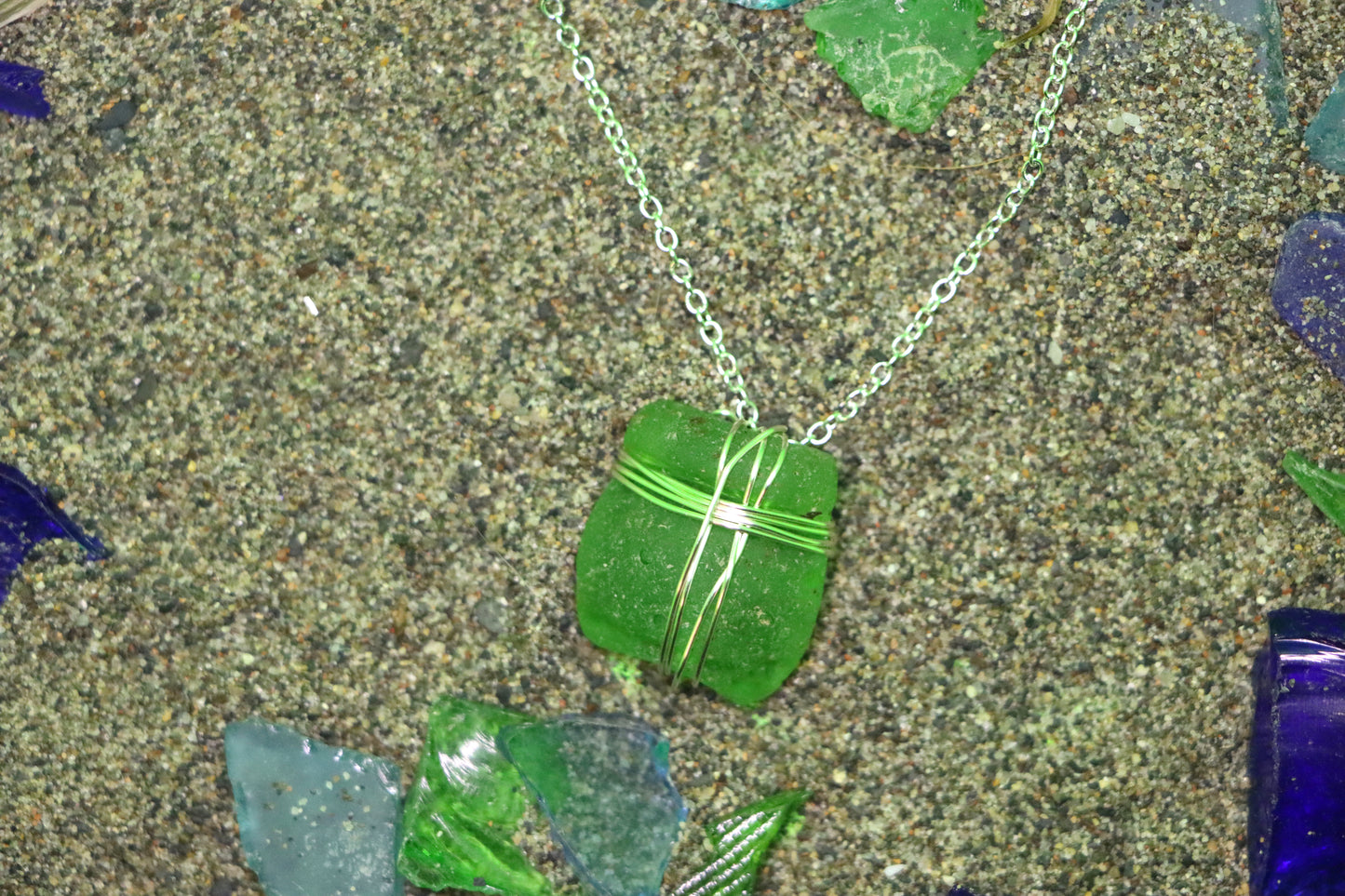 Simple green seaglass necklace