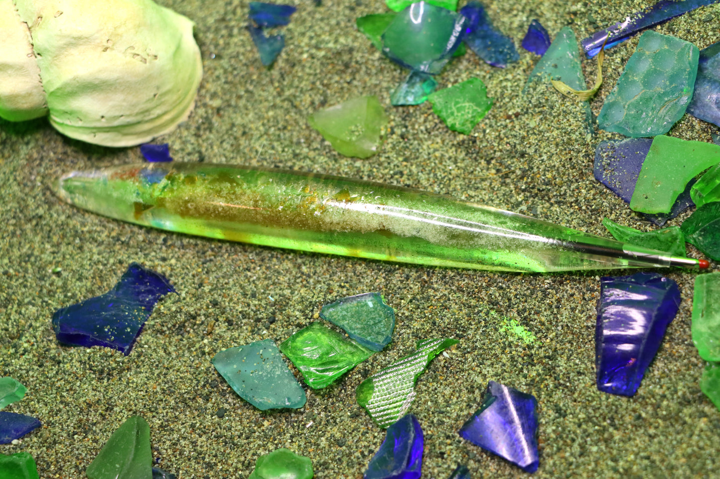 Multicolor round seaglass pen